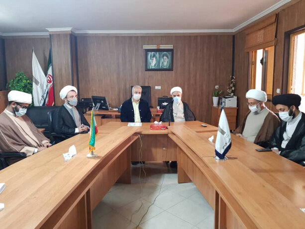 رابط دفتر نهاد نمایندگی مقام معظم رهبری در دانشگاه علمی کاربردی استان سمنان معرفی شد