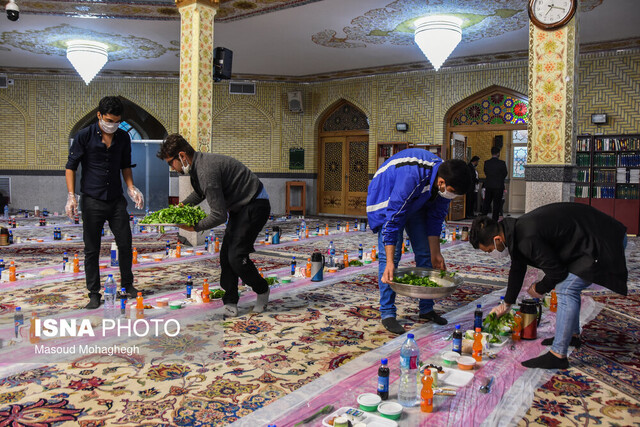 روزانه ۱۱ هزار افطاری ساده در شیراز توزیع می‌شود