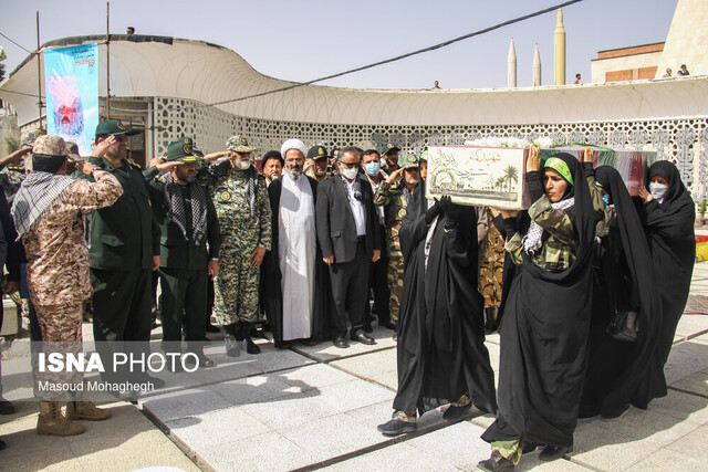 صبحگاه مشترک نیروهای مسلح استان سمنان با حضور امیر پوردستان