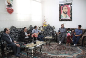 تجلیل جهاددانشگاهی استان سمنان از خانواده شهید مدافع حرم در سمنان