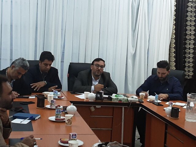 کهن اما همچنان بر دار ...