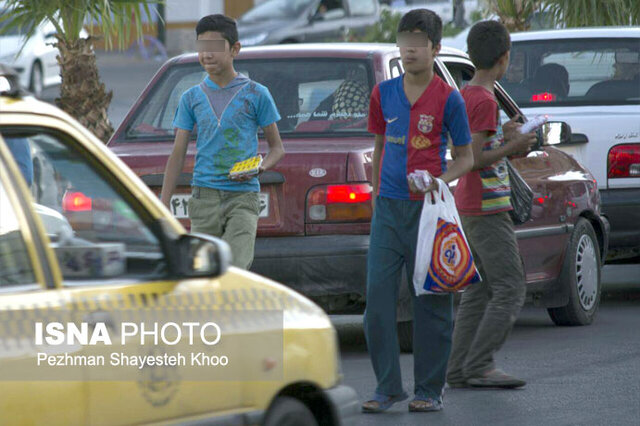 پادویی کودکان کار در واحدهای صنفی!/ ۸۰درصد کودکان کار سمنان اتباع بیگانهاند پادویی کودکان کار در واحدهای صنفی!/ ۸۰درصد کودکان کار سمنان اتباع بیگانهاند