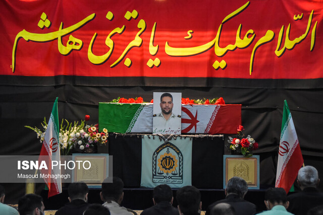 تشییع پیکر شهید مدافع امنیت در دامغان تشییع پیکر شهید مدافع امنیت در دامغان