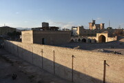 تأکید فرماندار سمنان بر تسریع در تکمیل موزه میراث فرهنگی و احیای کاروانسرای شاه‌عباسی