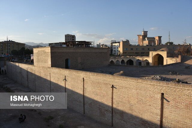  رخ‌نمایی کاروانسرای شاه‌عباسی سمنان بعد چهار دهه مستوری +تصاویر