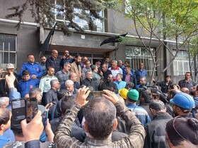 حضور وزیر تعاون، کار و رفاه اجتماعی در محل حادثه و حضور در جمع کارگران معدن طزره دامغان