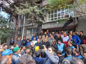 حضور وزیر تعاون، کار و رفاه اجتماعی در محل حادثه و حضور در جمع کارگران معدن طزره دامغان
