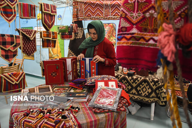 عکس تزئینی است ۲۶۳۵ طرح اشتغال توسط کمیته امداد امام خمینی (ره) زنجان ایجاد شده است