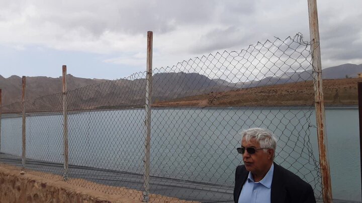 از سرریز مخازن آبی تا بارنشستن گلستان ۷ هکتاری در بزرگترین باغ گردوی جهان