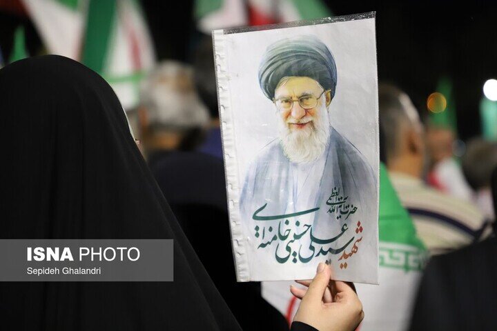 آمادگی شهرستان سمنان برای پذیرایی روزانه از ۱۰۰ هزار زائر در مسیر تشییع رهبر شهید