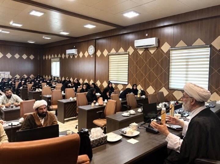 توانمندسازی حدود ۴۰۰ طلبه و مبلغ در کارگاه‌های تخصصی طرح امین استان سمنان