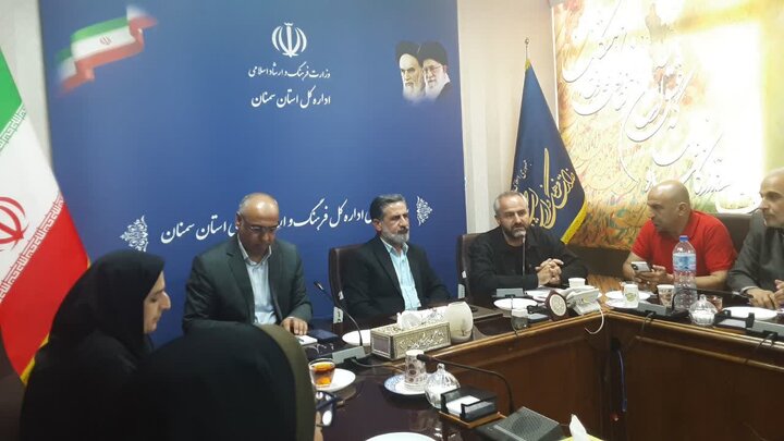 عرضه ۱۰۰۰قلم نوشت‌افزار در نخستین نمایشگاه ایران‌نوشت سمنان/ عرضه اقساطی به دستگاه‌ها