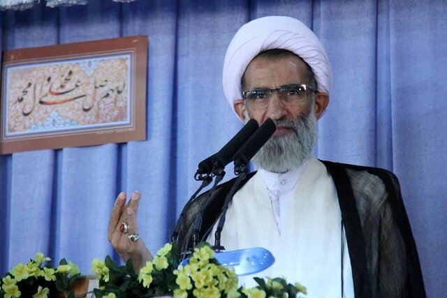 امروز حق در نظام جمهوری اسلامی تبلور دارد