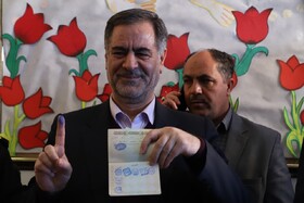 برای حل مشکلات کشور باید وکیل توانمند انتخاب کنیم