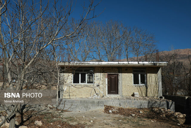 حضور استاندار چهارمحال و بختیاری در مناطق زلزلهزده کوهرنگ