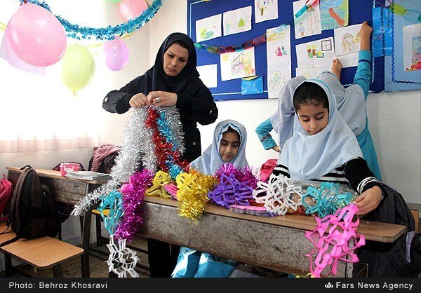خاطره‌بازی با نوستالژی‌های دهه فجر در دهه ۶۰ و ۷۰