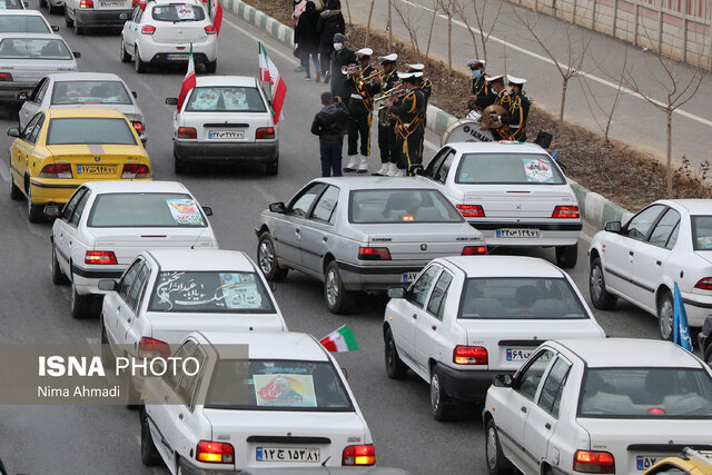 تجلی شور ملی در راهپیمایی خودرویی شهرکرد