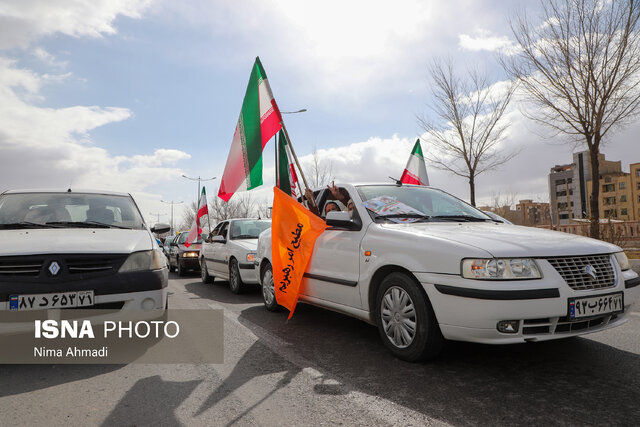 تجلی شور ملی در راهپیمایی خودرویی شهرکرد