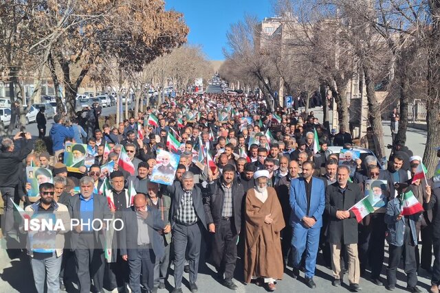 مردم چهارمحال و بختیاری جنایات استکبار جهانی در سالگرد شهید سلیمانی را محکوم کردند+تصاویر