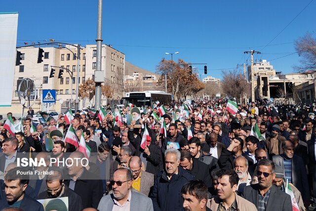 مردم چهارمحال و بختیاری جنایات استکبار جهانی در سالگرد شهید سلیمانی را محکوم کردند+تصاویر