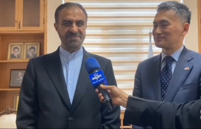 تبادل علم و تکنولوژی میان دانشگاه ژاپن و شهرکرد انجام میشود تبادل علم و تکنولوژی میان دانشگاه ژاپن و شهرکرد انجام میشود