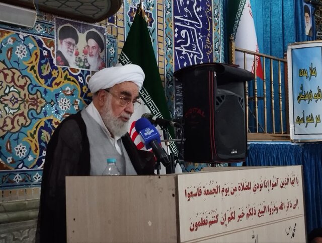 ️امروز دشمنان با تبلیغات مسموم حق را باطل و باطل را حق جلوه میدهند ️امروز دشمنان با تبلیغات مسموم حق را باطل و باطل را حق جلوه میدهند