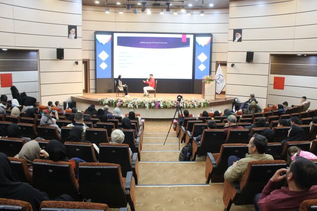 همایش توانمندیهای زبانآموزان مراکز آموزشی کوتاهمدت جهاددانشگاهی شهرکرد برگزار شد