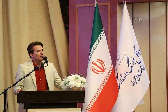 مراسم بزرگداشت فردوسی و خیام در شهرکرد برگزار شد
