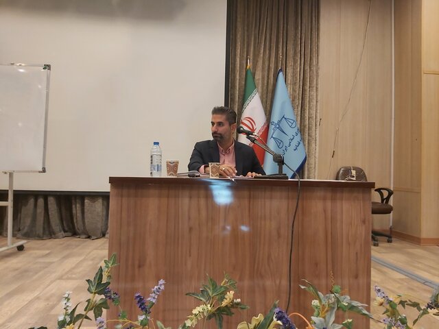 علی مظاهری مشاوران املاک یا خودرو از نگهداری نسخ امضاشده مبایعهنامه اجتناب کنند