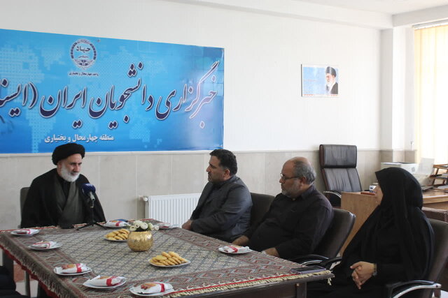 بازدید نماینده ولی فقیه در چهارمحال و بختیاری از خبرگزاری ایسنا