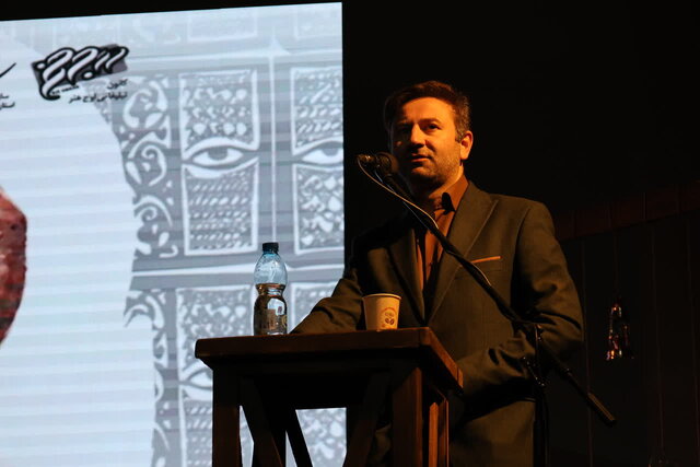 استقبال مردم از تئاتر، دلیلی برای روشن نگهداشتن چراغ سالنهای نمایش