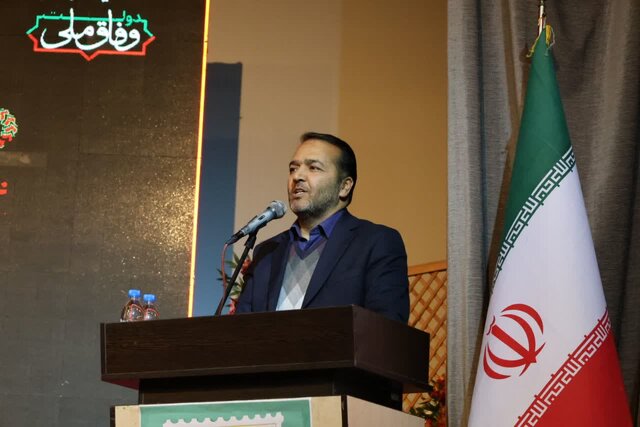 استاندار چهارمحال و بختیاری: کتاب و کتابخوانی به یک فرهنگ عمومی تبدیل شود