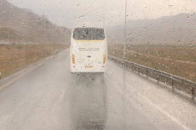 بارش برف و باران در اکثر محورهای چهارمحال و بختیاری