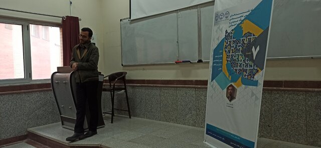 انقلاب اسلامی ایران بر پایه فرهنگ شکل گرفت