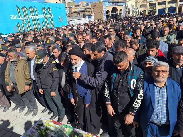 تشییع شهید حافظ امنیت در شهرکرد