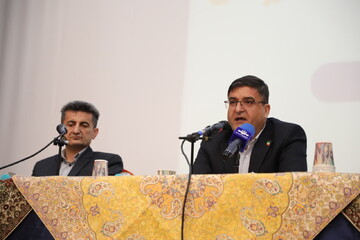 استاندار چهارمحال و بختیاری: اقتصاد مقاومتی در سایه انسجام و امنیت پایدار شکل می‌گیرد