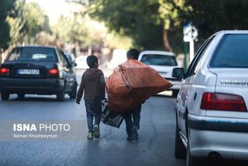 مدیرکل بهزیستی چهارمحال و بختیاری: استفاده از کودکان در مشاغل، مصداق کودک‌آزاری است