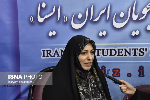 ۲۳۰۰ نفر از زنان سرپرست خانوار استان در قالب طرح مشاغل خانگی، مشغول به کار هستند