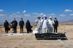 تدفین و خاکسپاری قربانبان کرونا در آرامستان تبریز