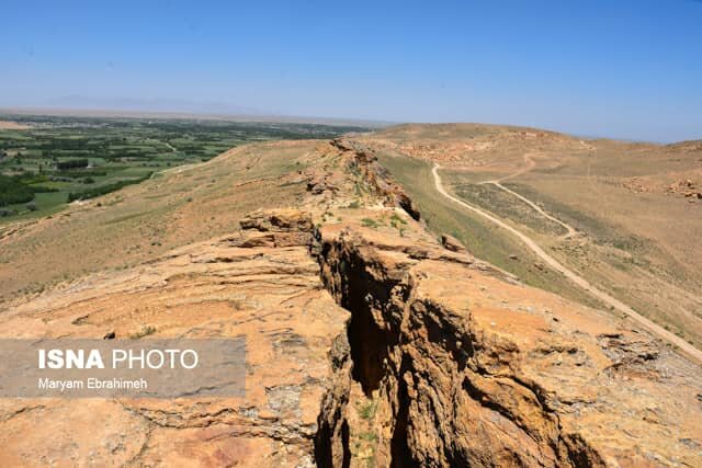 نابودی منابع طبیعی آذرشهر به بهانه استخراج سنگ