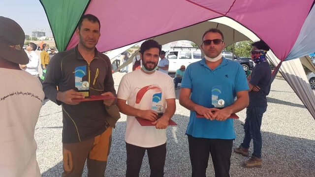 درخشش پاراگلایدور سوار تبریزی در مسابقات قهرمانی کشور