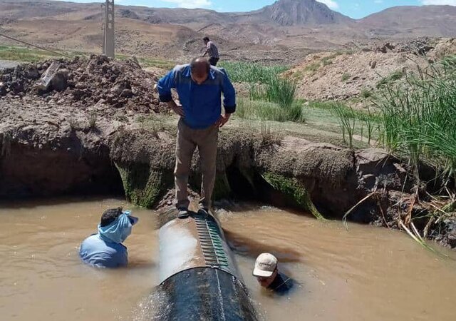 ترمیم و تعمیر خط لوله اصلی انتقال آب نهند به تبریز