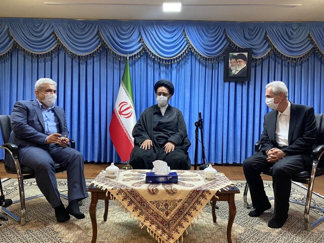 تاکید امام جمعه تبریز بر راه اندازی مرکز فعالیت‌های نرم و فرهنگی در تبریز
