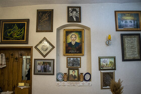 مجموعه ای از لوح ها و عکس های منتسب به حاج فیروز