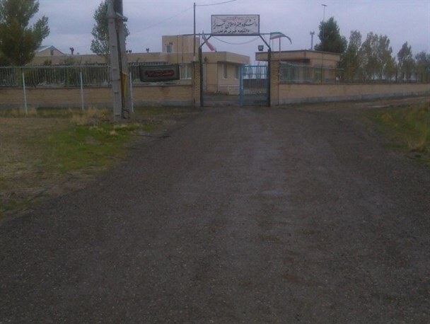 علت تعطیلی دانشکده‌ی فرش هریس چیست؟