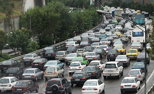افزایش ترددهای غیرضروری و کاهش شدید استفاده از حمل و نقل عمومی در تبریز