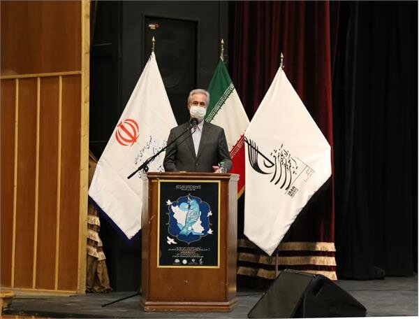 اجازه مصادره اساتید هنری و فرهنگی خود را به کسی نخواهیم داد