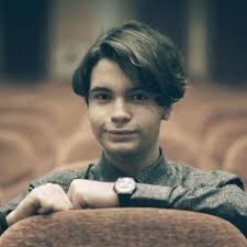 تجلیل از "صدرا مهشیدفر" پیانیست تبریزی برنده برنامه بورسیه یاماها ۲۰۲۱