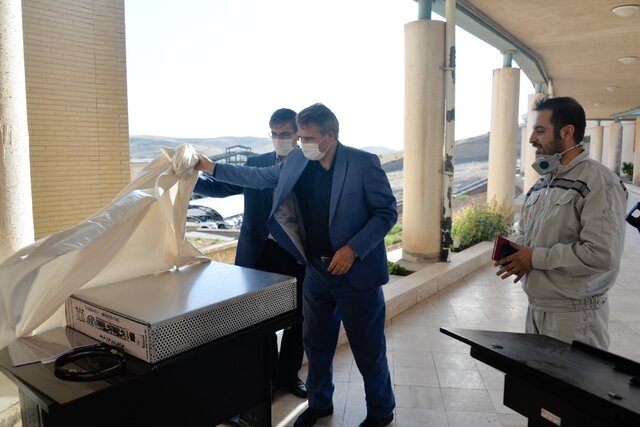 رونمایی از ژنراتور با ولتاژ و توان بالا و قابل‌حمل دستی در تبریز
