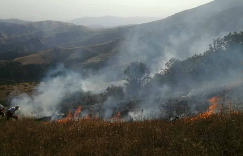 غیرت اهالی منطقه ارسباران و نیروهای امدادی و عملیاتی موجب مهار آتش سوزی شده است